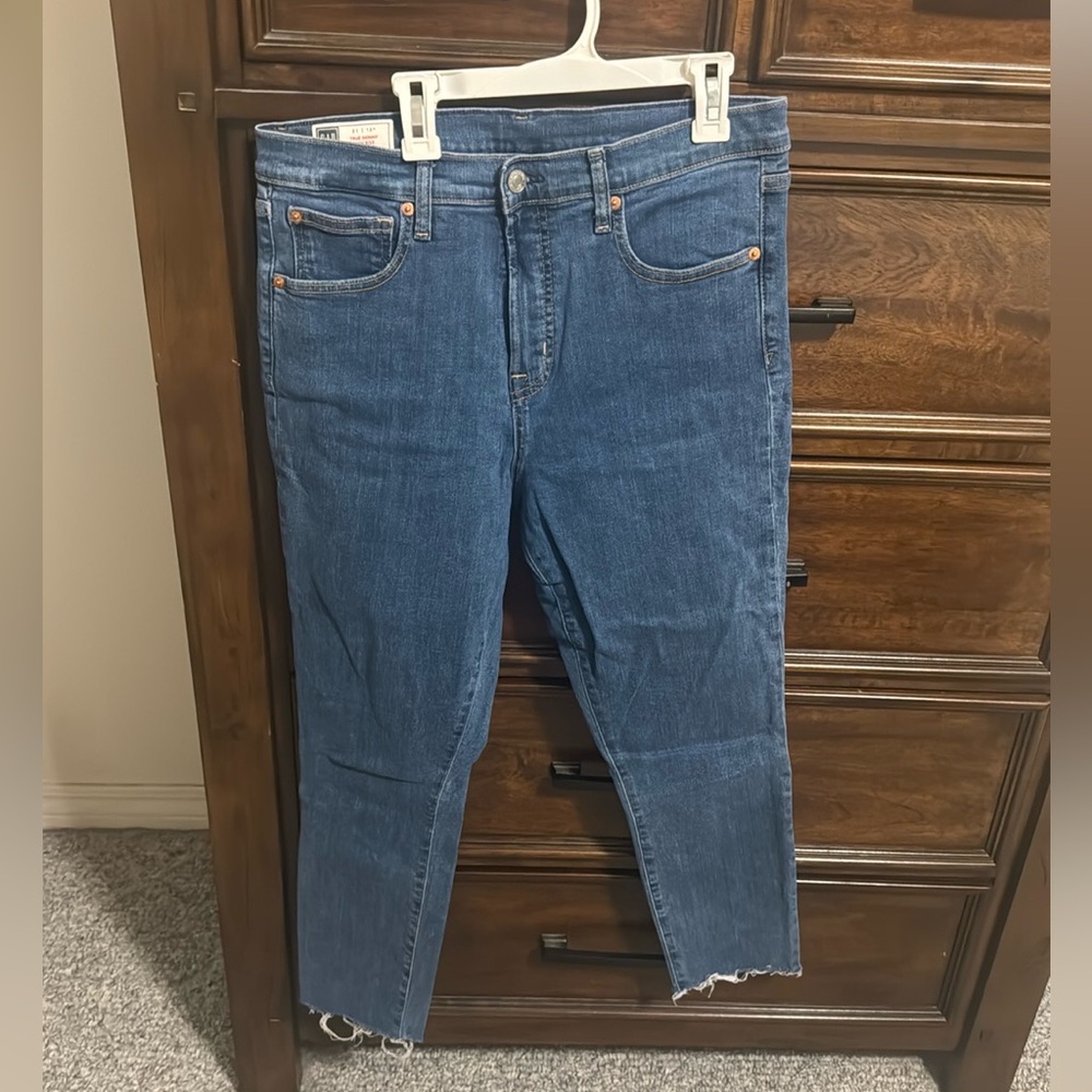 Women’s Gap Jeans